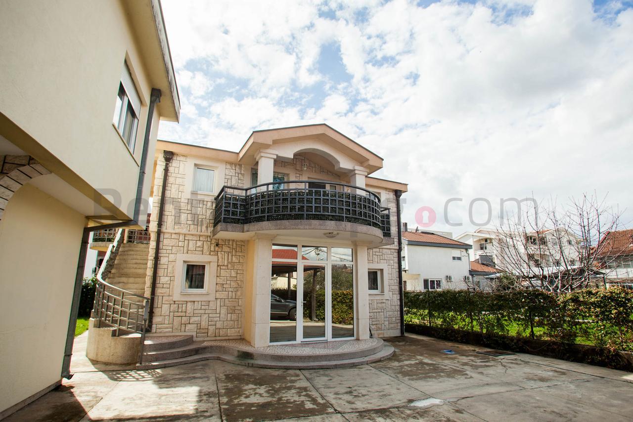 Castelomi Apartment Podgorica Exterior photo